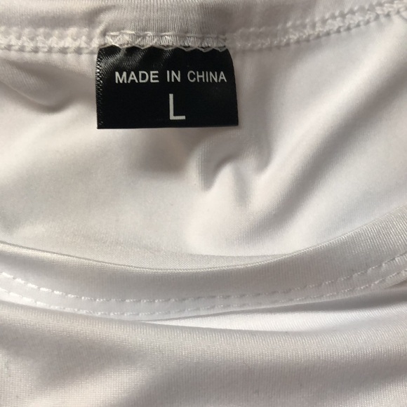 Unisex Rainbow Sheep of the Family Tee size L NWOT - Picture 2 of 3